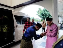 Dalam Kesempatan Silaturahmi Abdul Wahid dan Saleh Djasit Pun Bertukar Gagasan untuk Kemajuan Riau